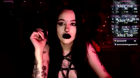Snapshot of alexx_succubus chatting on October 19, 5:24 pm Alexx Succubus online show from October 19, 5:24 pm