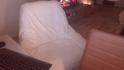 Jhoa online show from October 11, 11:03 pm