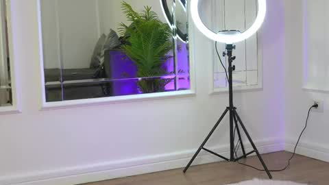 alexxiskye online show from September 18, 5:31 am