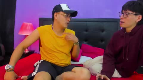 Snapshot of alexxxanddamon chatting on February 12, 11:51 am alexxxanddamon online show from February 12, 11:51 am