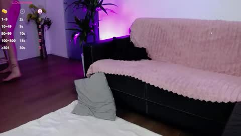 Snapshot of alexxxiastar chatting on February 23, 6:44 am Alexia online show from February 23, 6:44 am