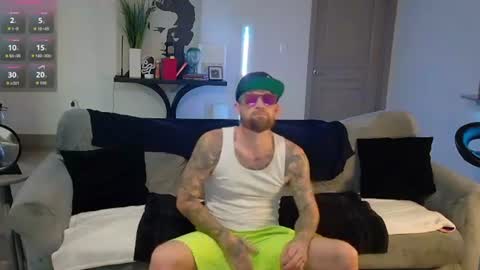 Snapshot of alexxxzander1 chatting on July 13, 7:49 pm Alex online show from July 13, 7:49 pm