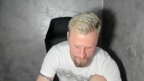 Snapshot of alexyno2020 chatting on March 13, 10:49 pm alexyno2022 ONLYFANS online show from March 13, 10:49 pm