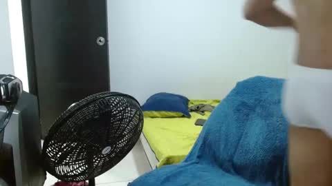 alfred_cantillo online show from October 23, 6:45 am