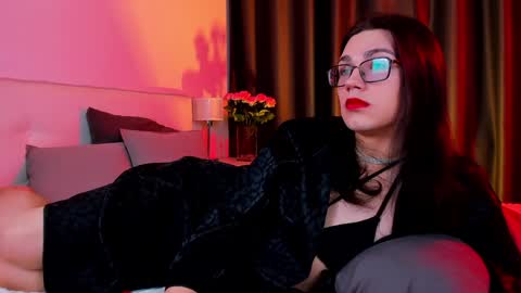 Snapshot of alfred_jones chatting on January 22, 8:49 pm Alfreda online show from January 22, 8:49 pm