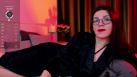 Snapshot of alfred_jones chatting on January 22, 11:53 pm Alfreda online show from January 22, 11:53 pm