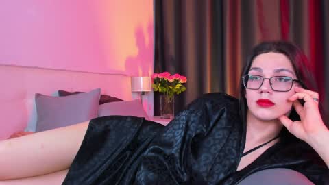 Snapshot of alfred_jones chatting on January 25, 9:57 pm Alfreda online show from January 25, 9:57 pm