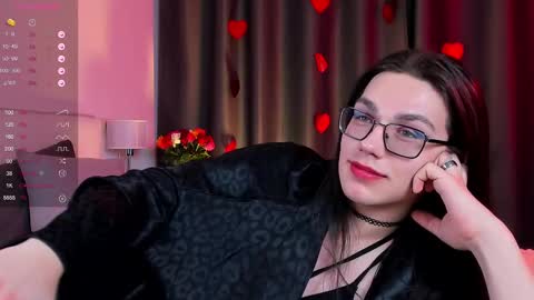 Snapshot of alfred_jones chatting on February 14, 12:41 am Alfreda online show from February 14, 12:41 am