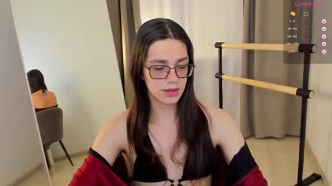 Snapshot of alfred_jones chatting on October 5, 10:24 am Alfreda online show from October 5, 10:24 am