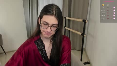 Snapshot of alfred_jones chatting on November 27, 11:23 am Alfreda online show from November 27, 11:23 am