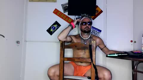 Snapshot of alfredopantuso chatting on March 29, 11:10 am alfredopantuso online show from March 29, 11:10 am