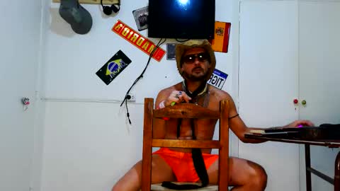 Snapshot of alfredopantuso chatting on April 2, 4:32 am alfredopantuso online show from April 2, 4:32 am