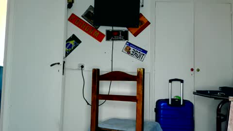 Snapshot of alfredopantuso chatting on April 22, 8:43 pm alfredopantuso online show from April 22, 8:43 pm