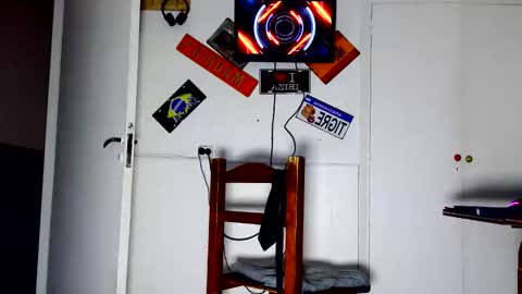 Snapshot of alfredopantuso chatting on May 3, 4:40 am alfredopantuso online show from May 3, 4:40 am