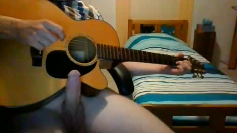 Snapshot of alfredosred123 chatting on July 13, 8:44 pm Alfredo Ginger huge cock online show from July 13, 8:44 pm