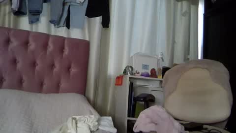 Snapshot of alia_lombardi chatting on December 3, 12:38 pm Alia      Anjali  online show from December 3, 12:38 pm