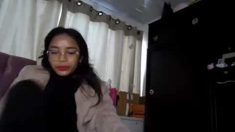 Snapshot of alia_lombardi chatting on December 4, 3:32 pm Alia      Anjali  online show from December 4, 3:32 pm