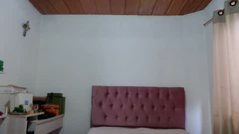Snapshot of alia_lombardi chatting on October 25, 12:02 pm Alia      Anjali  online show from October 25, 12:02 pm