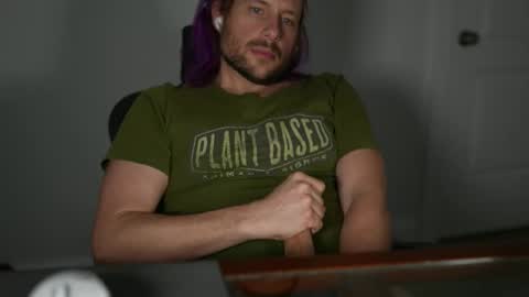 Snapshot of alibastersword chatting on February 14, 5:04 am Luke online show from February 14, 5:04 am