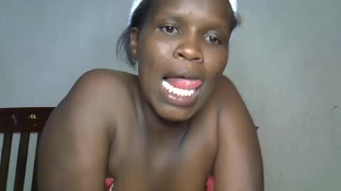 Snapshot of alic_crazy chatting on December 17, 8:43 pm alic_crazy online show from December 17, 8:43 pm