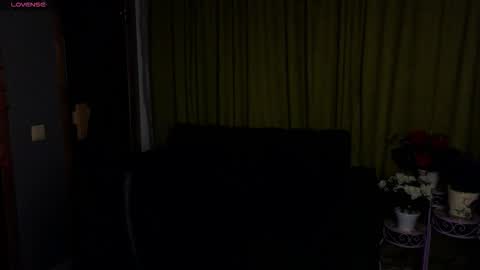 Snapshot of alicafoxis chatting on February 26, 6:51 pm Alica online show from February 26, 6:51 pm