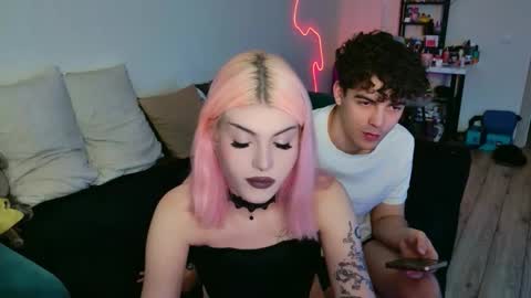 alice and james online show from September 14, 6:07 pm