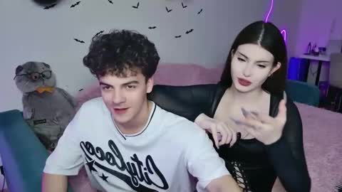 alice and james online show from October 16, 7:26 pm