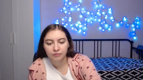 Snapshot of alice_________________________ chatting on December 22, 9:31 pm Alice online show from December 22, 9:31 pm