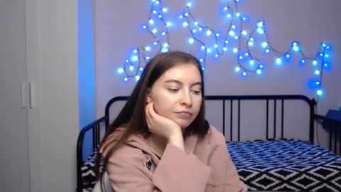 Snapshot of alice_________________________ chatting on December 26, 5:19 pm Alice online show from December 26, 5:19 pm