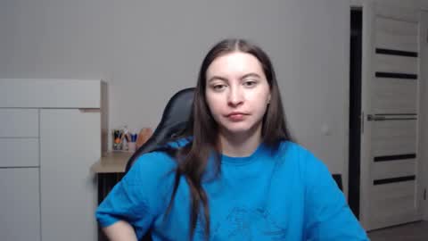 Snapshot of alice_________________________ chatting on February 27, 8:53 pm Alice online show from February 27, 8:53 pm