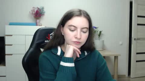 Alice online show from November 14, 9:46 pm