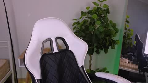 your Alice online show from January 15, 9:41 pm