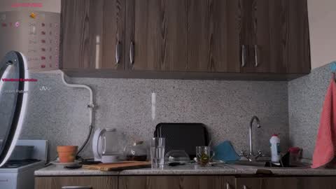 your Alice online show from February 11, 1:20 pm