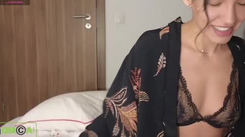 Snapshot of alice_bane chatting on January 5, 7:49 pm A R Y A T I A online show from January 5, 7:49 pm