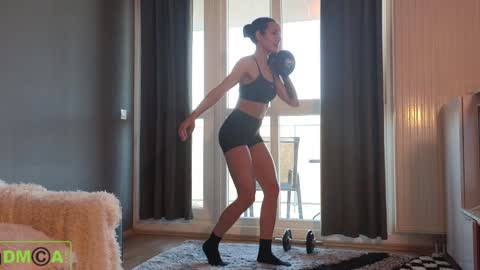 Snapshot of alice_bane chatting on January 6, 11:07 am A R Y A T I A online show from January 6, 11:07 am