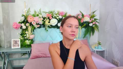 Alice in Wonderland  online show from October 11, 5:39 am