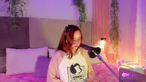 Mey online show from February 12, 11:44 pm