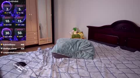 Snapshot of alice_edward chatting on December 11, 10:27 pm DONT YOU DARE NOT SEEING MY BIRTHDAY STREAM NOVEMBER 12 ILL BE 21 1400 GMT-5 CHECK MY LOVENSE WISHLIST online show from December 11, 10:27 pm