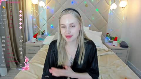 Snapshot of alice_elf chatting on January 2, 5:35 am Alice online show from January 2, 5:35 am