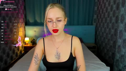 Snapshot of alice_elf chatting on January 10, 2:46 am Alice online show from January 10, 2:46 am