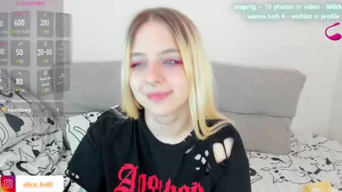 alice_halle online show from March 8, 7:09 pm
