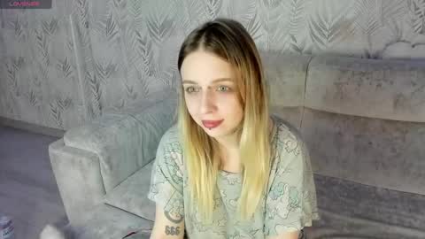 alice_halle online show from April 12, 2:00 pm
