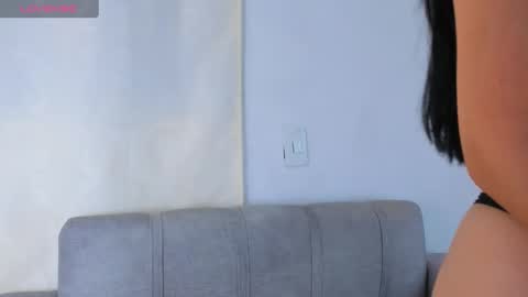 Snapshot of alice_jenner_ chatting on February 1, 12:51 am Alice online show from February 1, 12:51 am