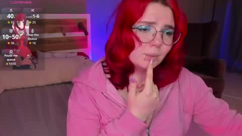 Snapshot of alice_kitagawa chatting on April 30, 8:57 pm Alice online show from April 30, 8:57 pm
