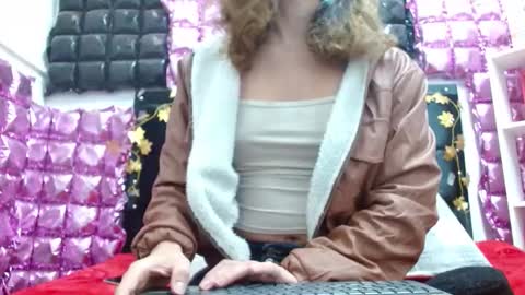 Snapshot of alice_magnus chatting on September 14, 12:04 pm alice online show from September 14, 12:04 pm