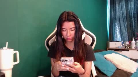 Snapshot of alice_middle01 chatting on February 26, 3:00 pm Alice online show from February 26, 3:00 pm