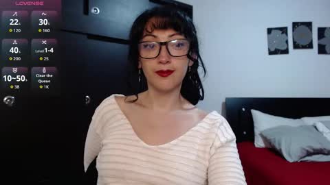 Snapshot of alice_mossa10 chatting on February 1, 9:35 pm alice mossa online show from February 1, 9:35 pm