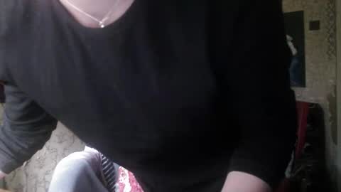 Snapshot of alice_peach chatting on September 22, 12:07 pm bigclit daddy squirt bigdildo fit online show from September 22, 12:07 pm