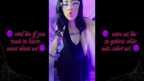 Snapshot of alice_phantom chatting on October 25, 7:08 pm      online show from October 25, 7:08 pm