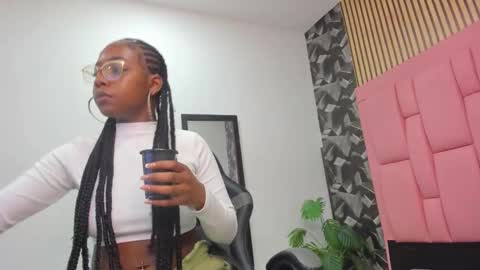 alice_rouusse online show from September 9, 12:15 pm